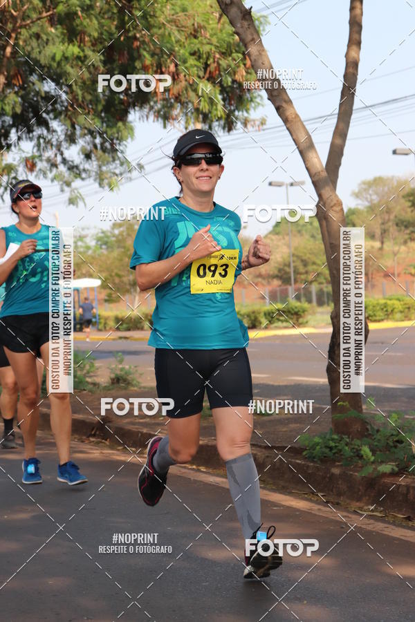 Achetez vos photos de l'vnement2 Corrida Shopping Jaragu sur Fotop
