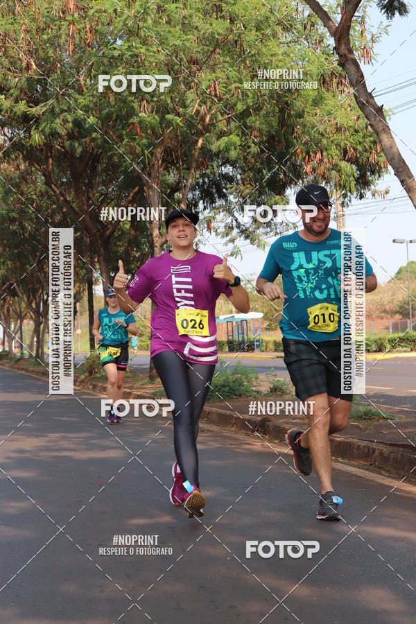 Achetez vos photos de l'vnement2 Corrida Shopping Jaragu sur Fotop
