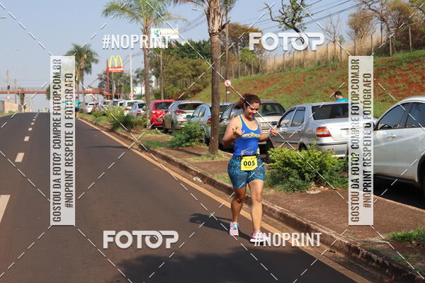 Achetez vos photos de l'vnement2 Corrida Shopping Jaragu sur Fotop