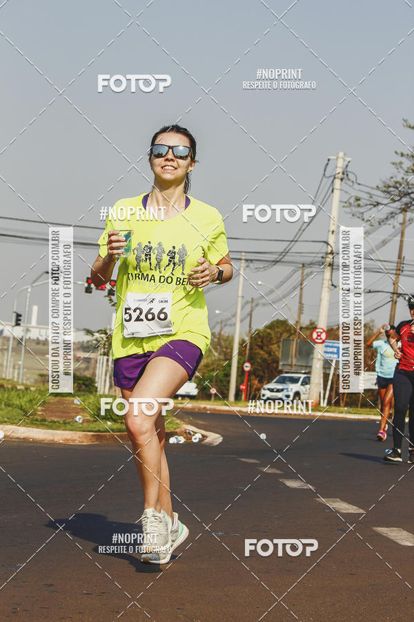 Achetez vos photos de l'vnement2 Corrida Shopping Jaragu sur Fotop