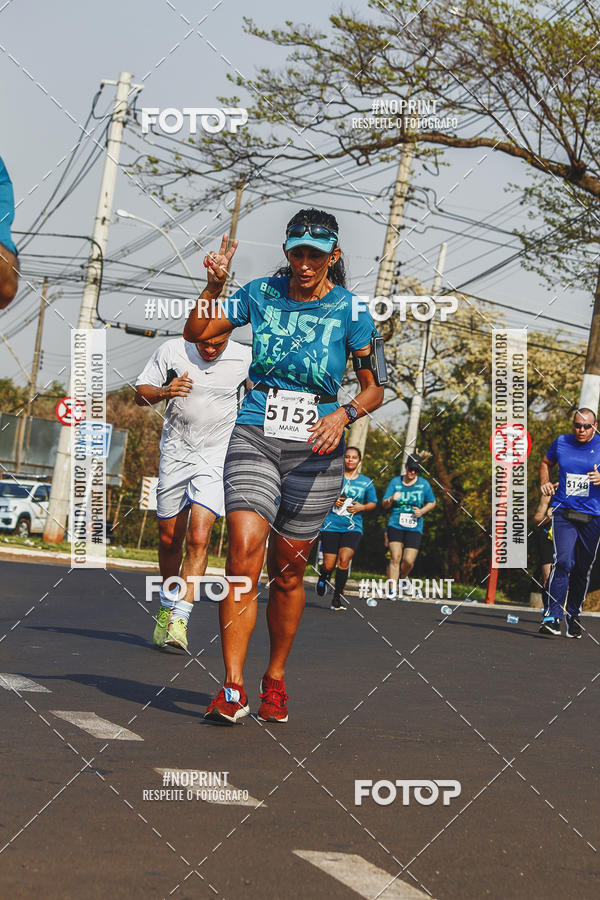 Achetez vos photos de l'vnement2 Corrida Shopping Jaragu sur Fotop