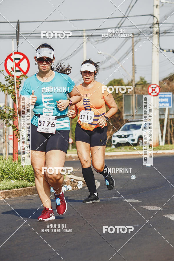 Achetez vos photos de l'vnement2 Corrida Shopping Jaragu sur Fotop
