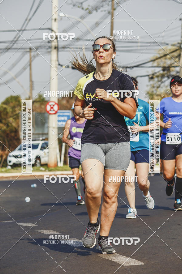 Achetez vos photos de l'vnement2 Corrida Shopping Jaragu sur Fotop