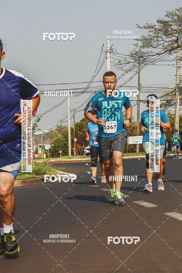 Achetez vos photos de l'vnement2 Corrida Shopping Jaragu sur Fotop