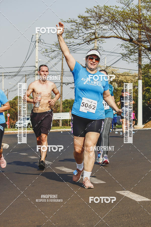 Achetez vos photos de l'vnement2 Corrida Shopping Jaragu sur Fotop
