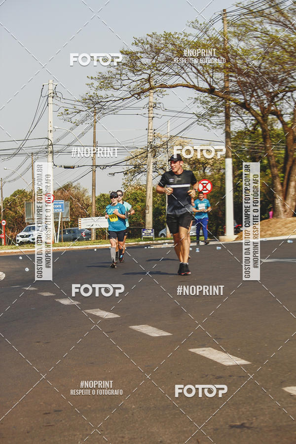 Achetez vos photos de l'vnement2 Corrida Shopping Jaragu sur Fotop