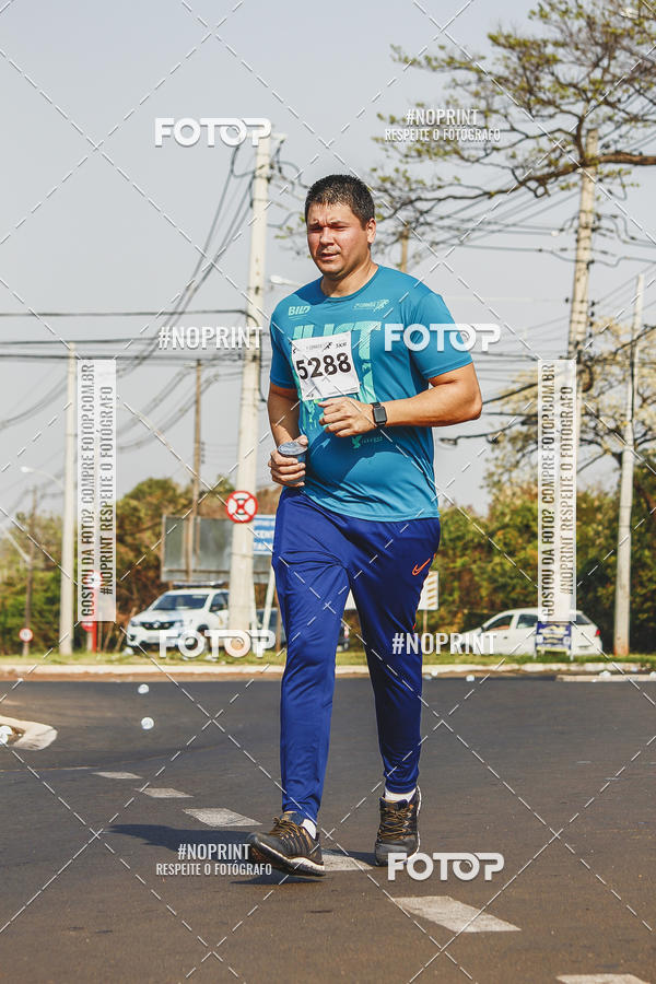 Achetez vos photos de l'vnement2 Corrida Shopping Jaragu sur Fotop