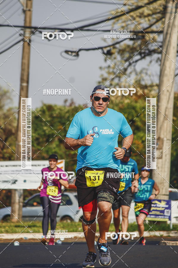Achetez vos photos de l'vnement2 Corrida Shopping Jaragu sur Fotop