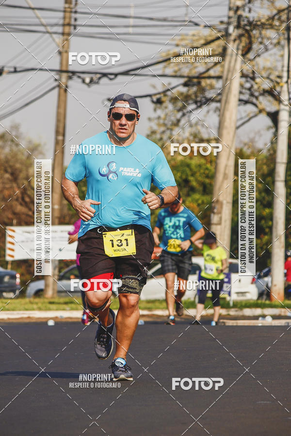 Achetez vos photos de l'vnement2 Corrida Shopping Jaragu sur Fotop