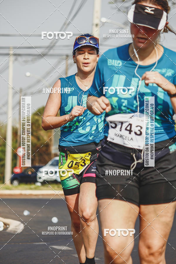 Achetez vos photos de l'vnement2 Corrida Shopping Jaragu sur Fotop