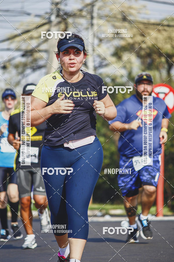 Achetez vos photos de l'vnement2 Corrida Shopping Jaragu sur Fotop