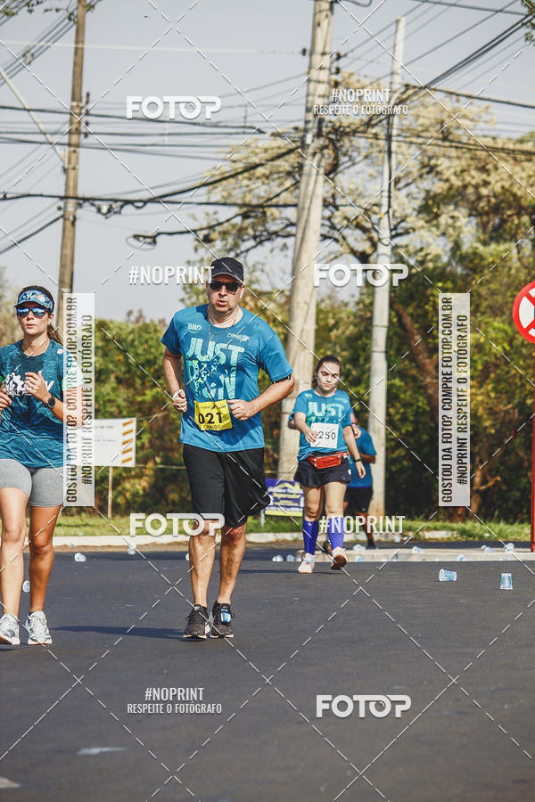 Achetez vos photos de l'vnement2 Corrida Shopping Jaragu sur Fotop