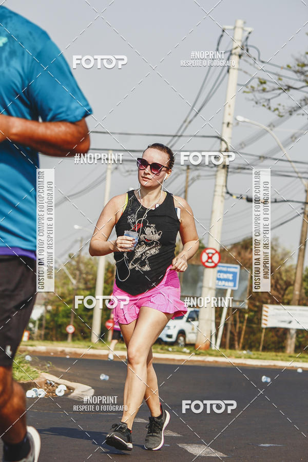 Achetez vos photos de l'vnement2 Corrida Shopping Jaragu sur Fotop