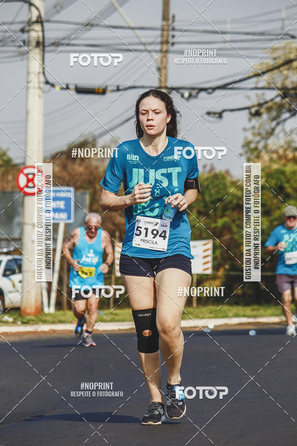 Achetez vos photos de l'vnement2 Corrida Shopping Jaragu sur Fotop