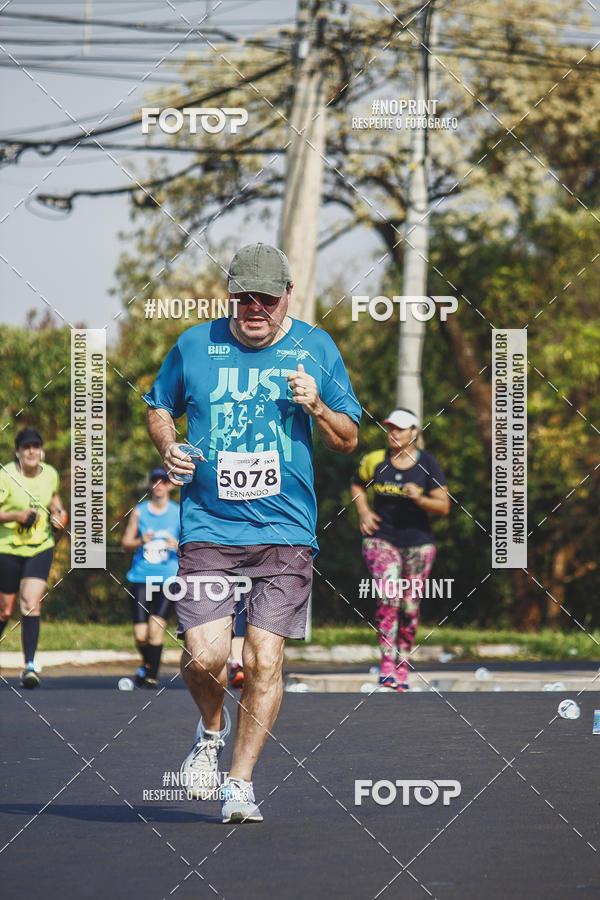 Achetez vos photos de l'vnement2 Corrida Shopping Jaragu sur Fotop