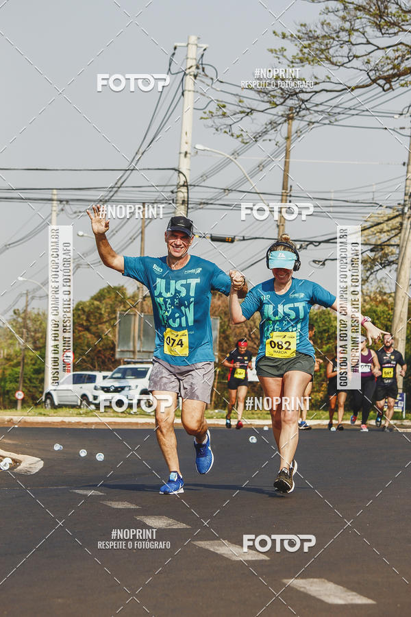 Achetez vos photos de l'vnement2 Corrida Shopping Jaragu sur Fotop