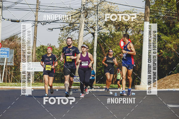 Achetez vos photos de l'vnement2 Corrida Shopping Jaragu sur Fotop