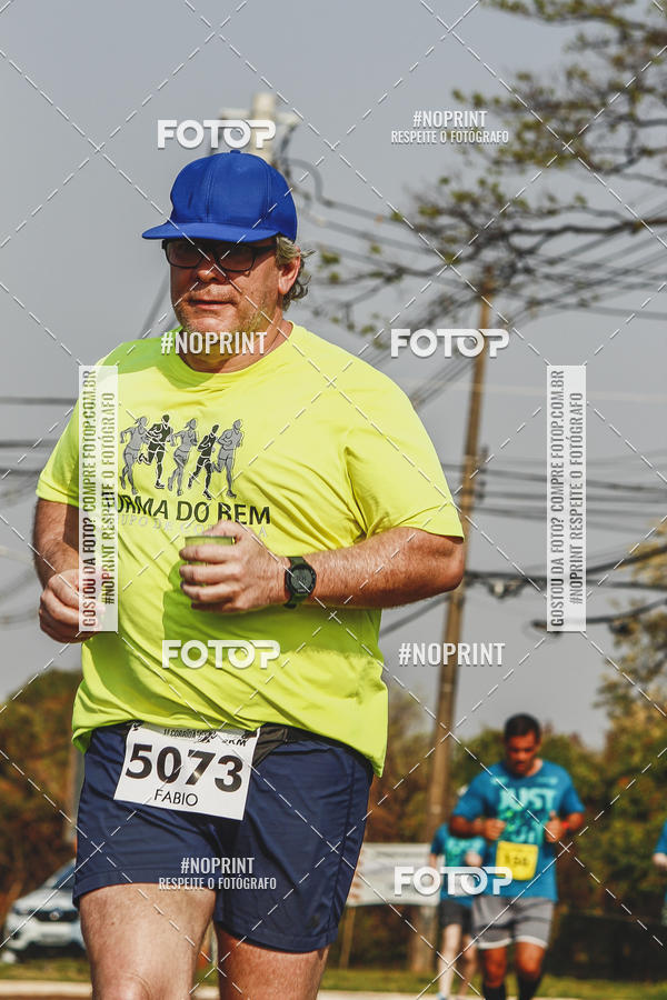Achetez vos photos de l'vnement2 Corrida Shopping Jaragu sur Fotop