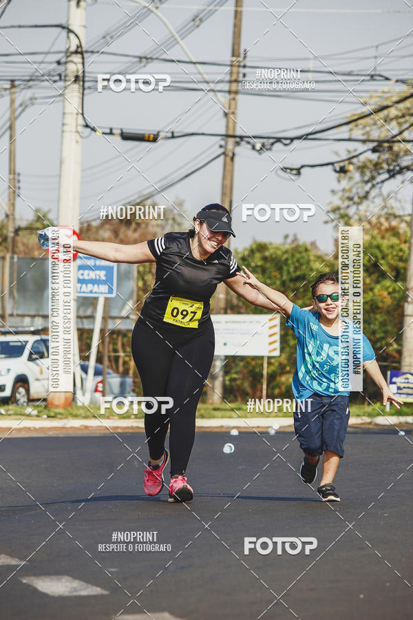 Achetez vos photos de l'vnement2 Corrida Shopping Jaragu sur Fotop