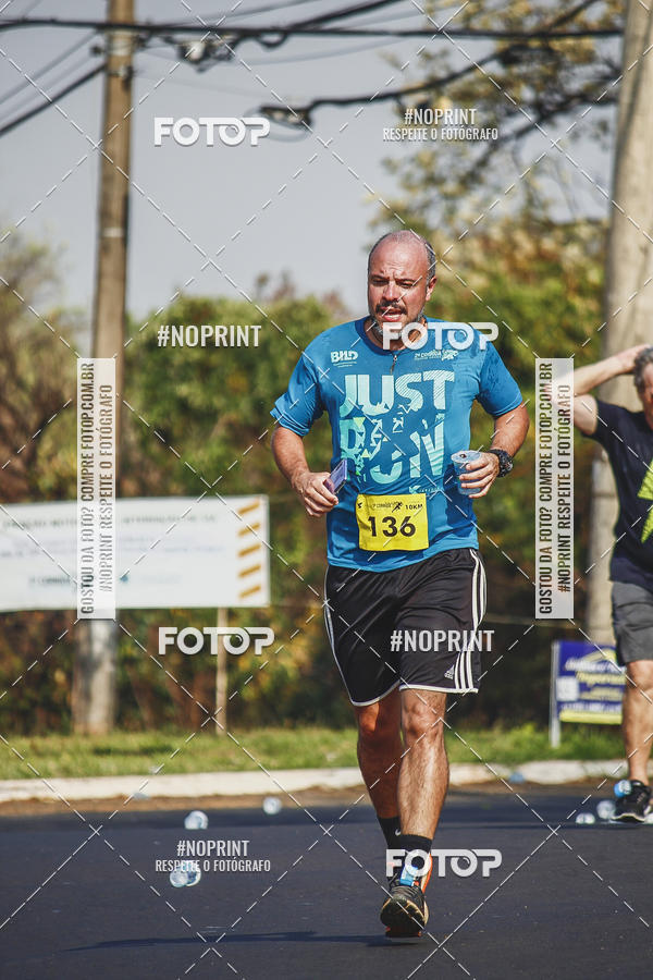 Achetez vos photos de l'vnement2 Corrida Shopping Jaragu sur Fotop