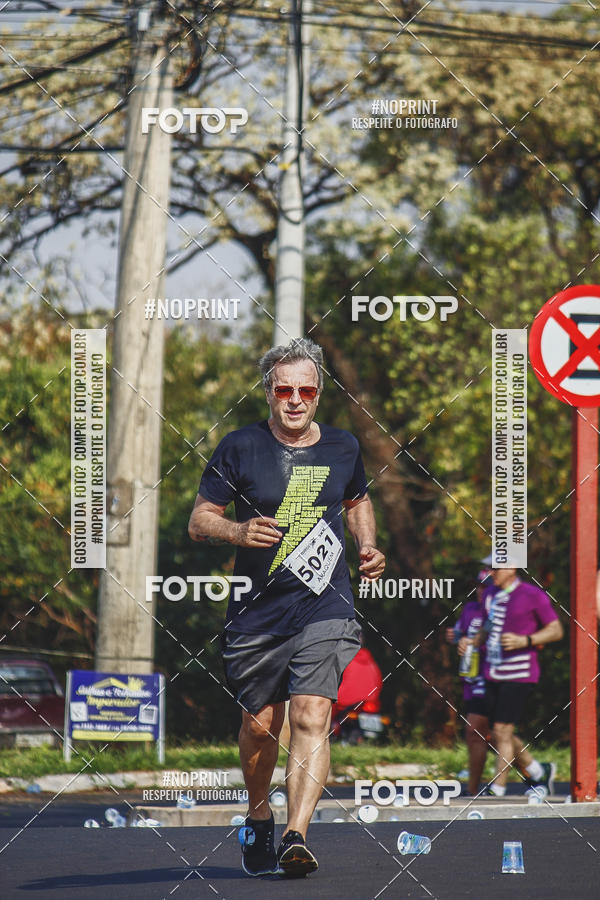 Achetez vos photos de l'vnement2 Corrida Shopping Jaragu sur Fotop