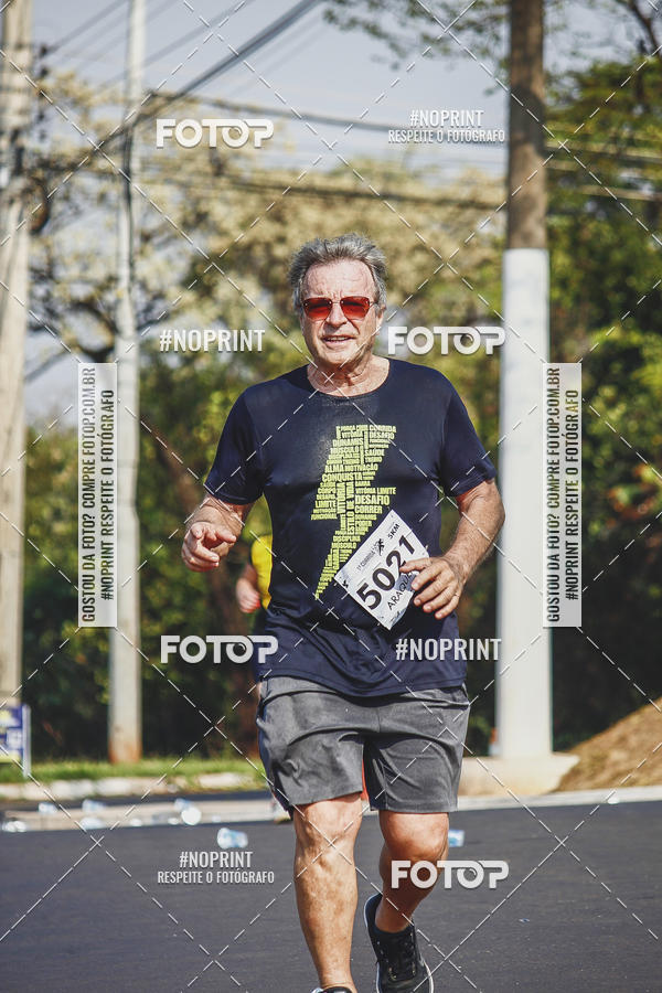 Achetez vos photos de l'vnement2 Corrida Shopping Jaragu sur Fotop
