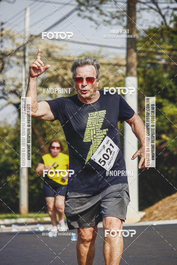 Achetez vos photos de l'vnement2 Corrida Shopping Jaragu sur Fotop