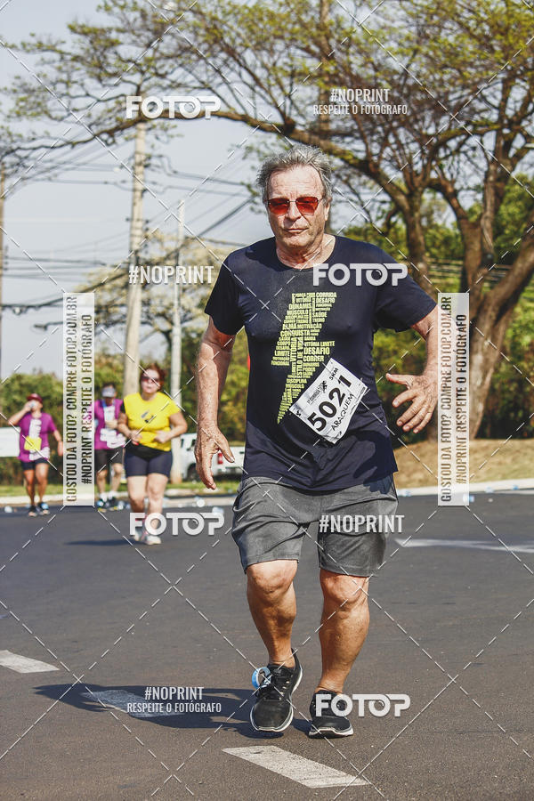 Achetez vos photos de l'vnement2 Corrida Shopping Jaragu sur Fotop