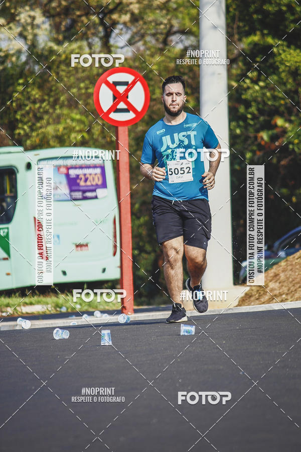 Achetez vos photos de l'vnement2 Corrida Shopping Jaragu sur Fotop