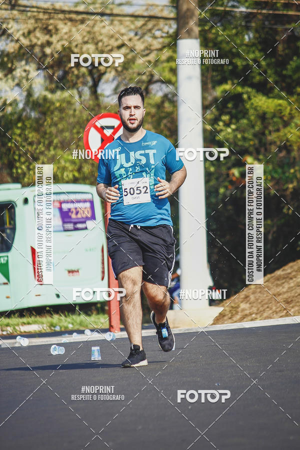 Achetez vos photos de l'vnement2 Corrida Shopping Jaragu sur Fotop