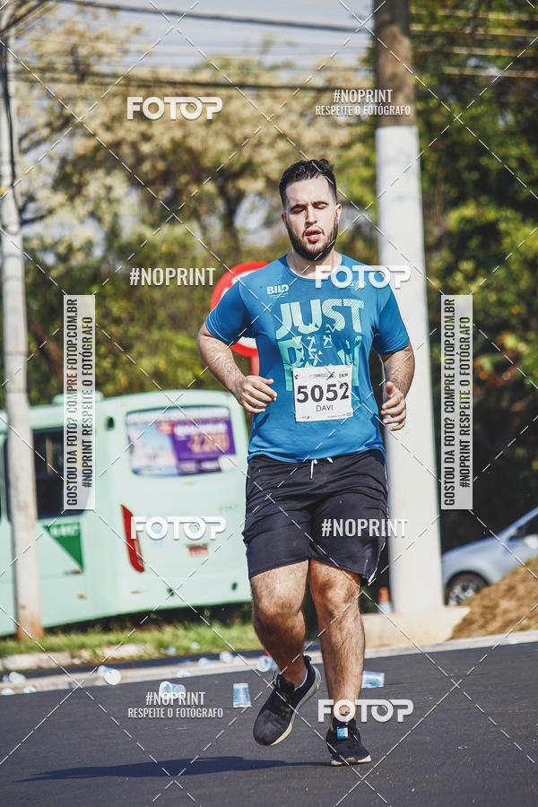 Achetez vos photos de l'vnement2 Corrida Shopping Jaragu sur Fotop
