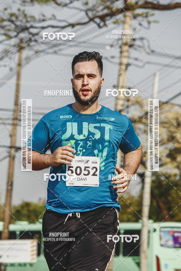 Achetez vos photos de l'vnement2 Corrida Shopping Jaragu sur Fotop