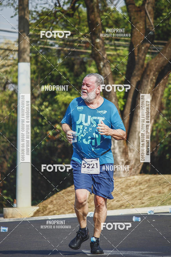 Achetez vos photos de l'vnement2 Corrida Shopping Jaragu sur Fotop