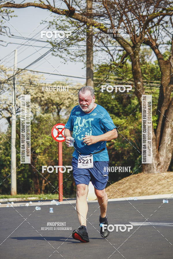 Achetez vos photos de l'vnement2 Corrida Shopping Jaragu sur Fotop