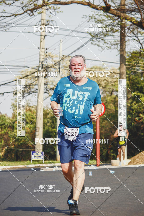 Achetez vos photos de l'vnement2 Corrida Shopping Jaragu sur Fotop
