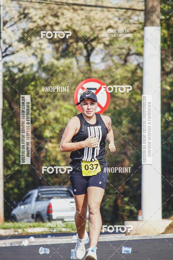 Achetez vos photos de l'vnement2 Corrida Shopping Jaragu sur Fotop