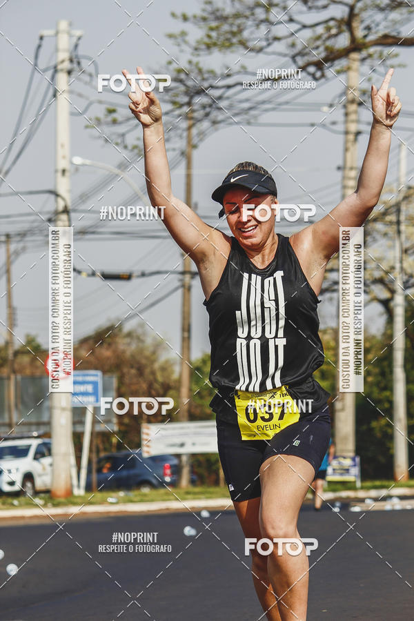 Achetez vos photos de l'vnement2 Corrida Shopping Jaragu sur Fotop