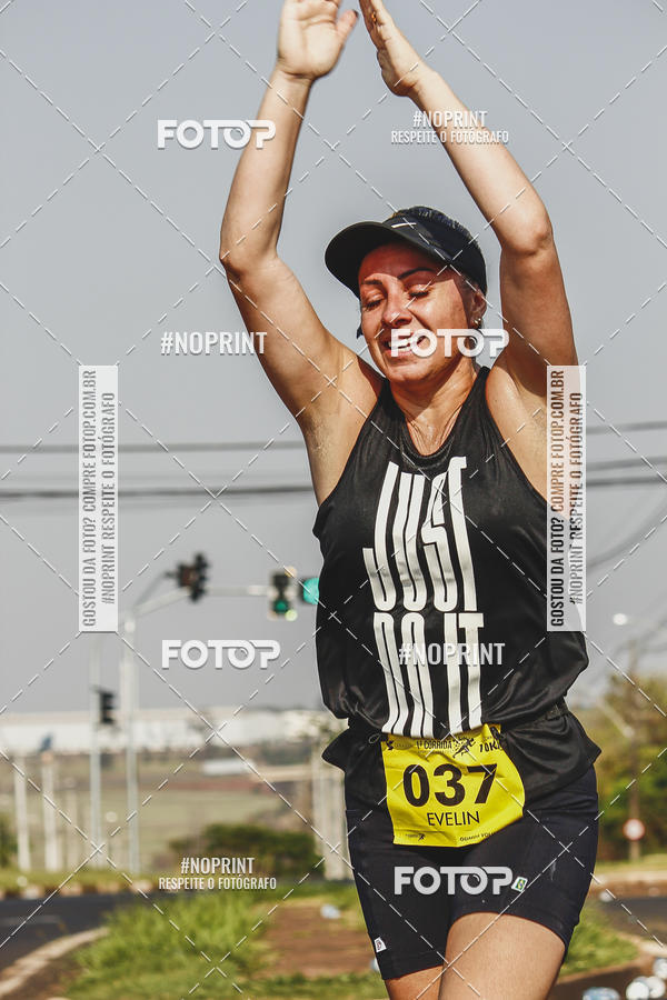 Achetez vos photos de l'vnement2 Corrida Shopping Jaragu sur Fotop