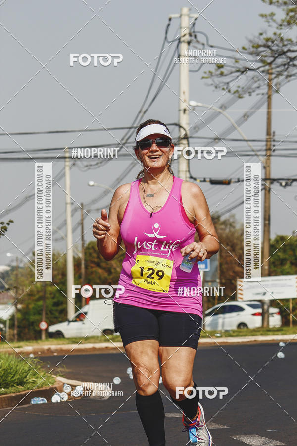 Achetez vos photos de l'vnement2 Corrida Shopping Jaragu sur Fotop