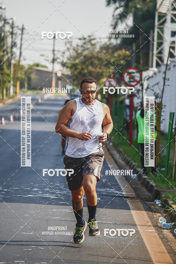 Achetez vos photos de l'vnement2 Corrida Shopping Jaragu sur Fotop