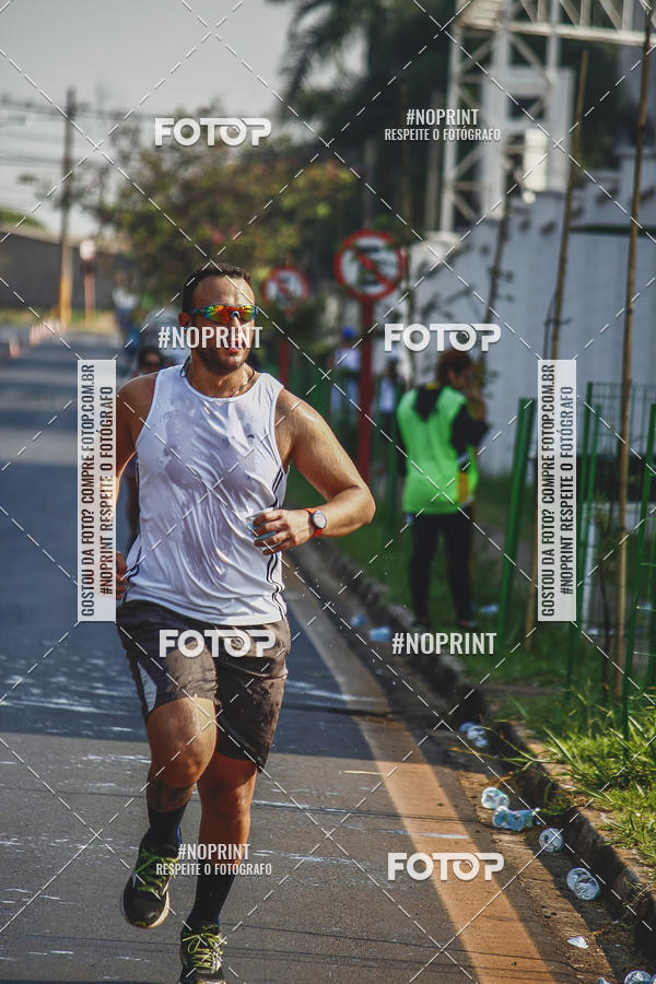 Achetez vos photos de l'vnement2 Corrida Shopping Jaragu sur Fotop