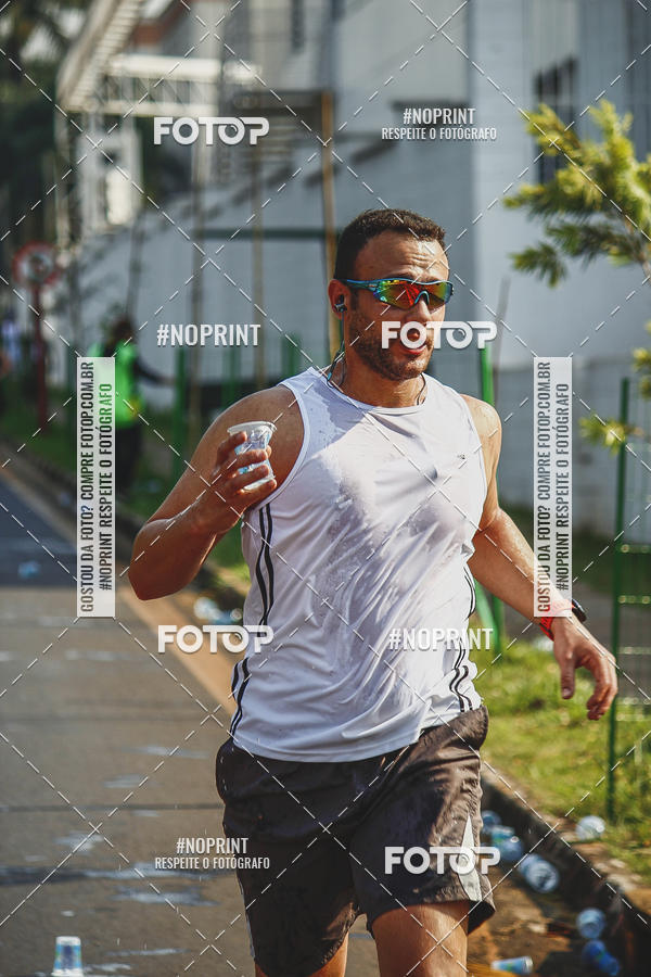 Achetez vos photos de l'vnement2 Corrida Shopping Jaragu sur Fotop