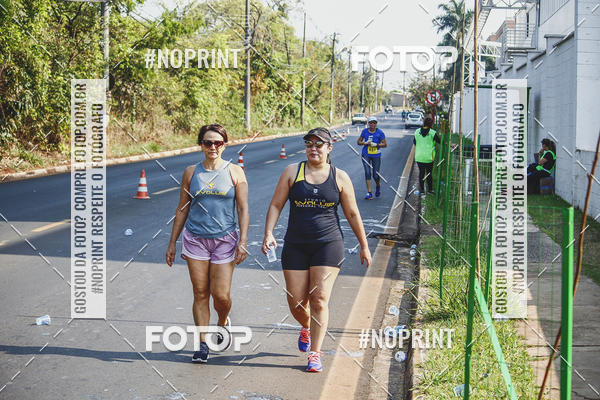 Achetez vos photos de l'vnement2 Corrida Shopping Jaragu sur Fotop
