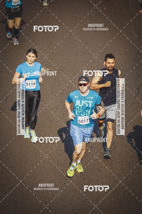Achetez vos photos de l'vnement2 Corrida Shopping Jaragu sur Fotop