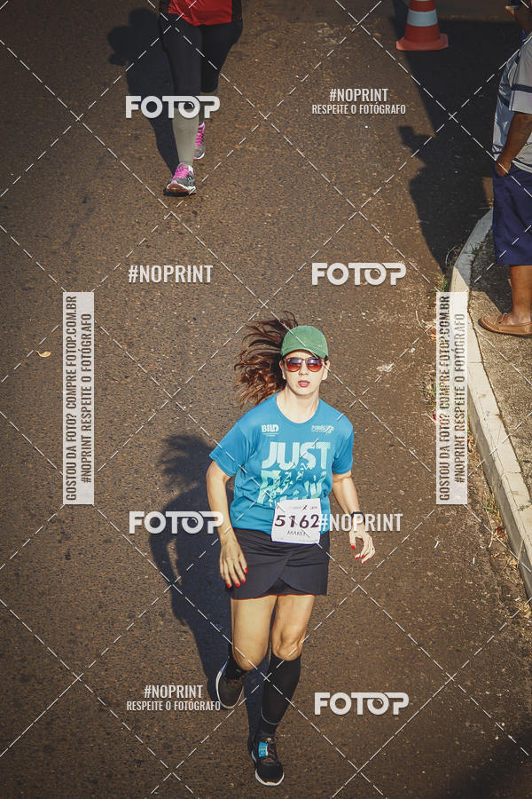Achetez vos photos de l'vnement2 Corrida Shopping Jaragu sur Fotop