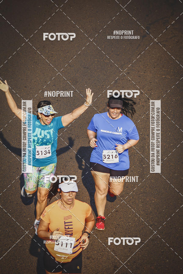 Achetez vos photos de l'vnement2 Corrida Shopping Jaragu sur Fotop