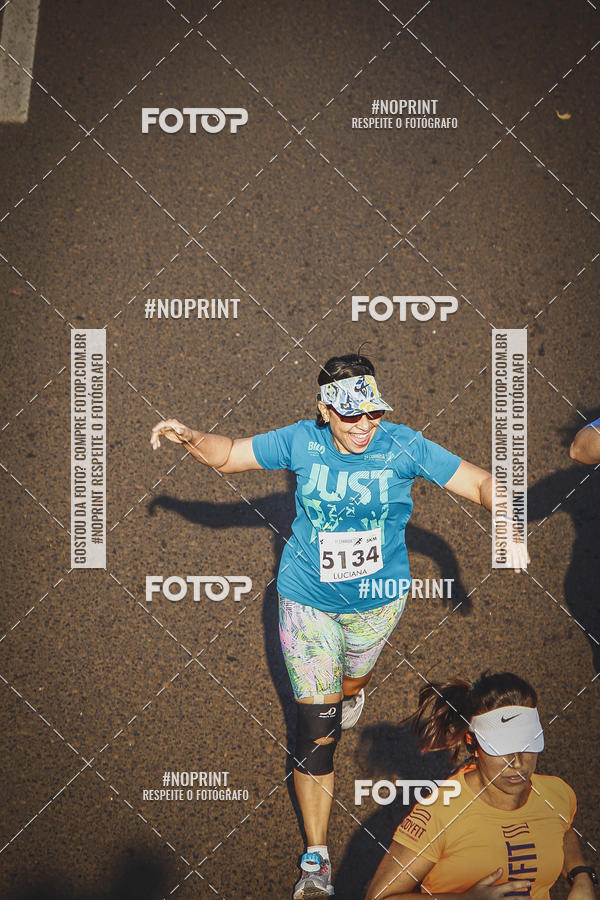 Achetez vos photos de l'vnement2 Corrida Shopping Jaragu sur Fotop