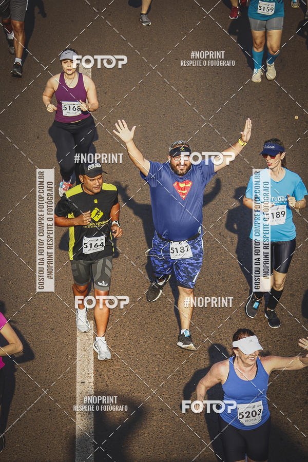 Achetez vos photos de l'vnement2 Corrida Shopping Jaragu sur Fotop