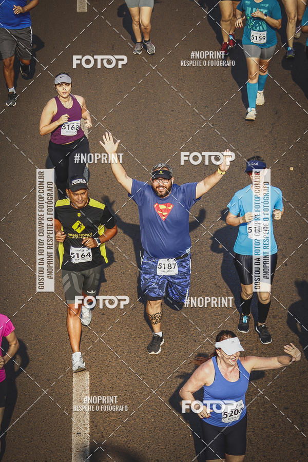 Achetez vos photos de l'vnement2 Corrida Shopping Jaragu sur Fotop