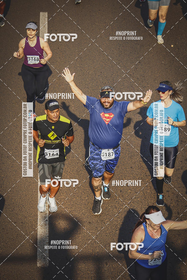 Achetez vos photos de l'vnement2 Corrida Shopping Jaragu sur Fotop